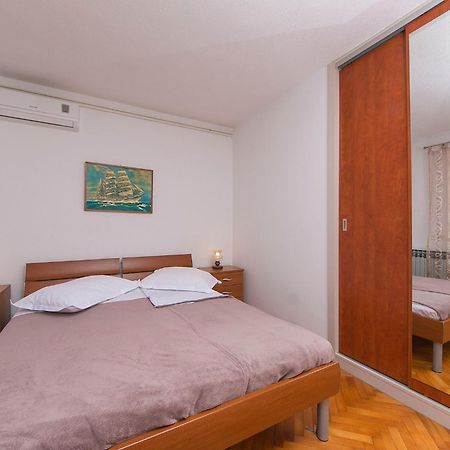 Apartments By The Sea Brela, Makarska - 20778 Rum bild